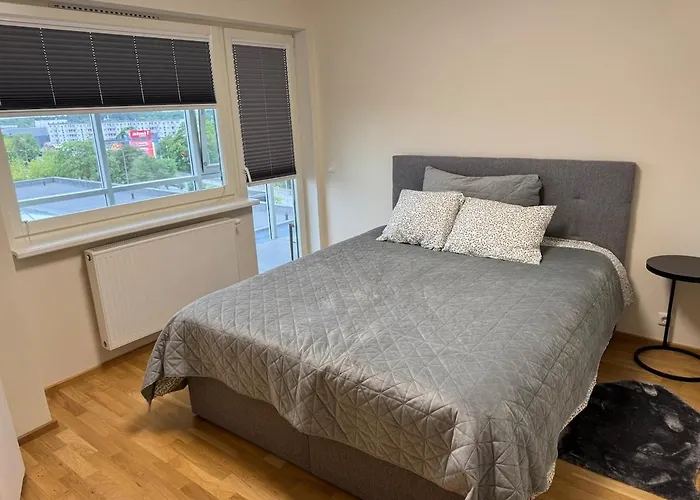 Overnight In Skyscraper! Apartament