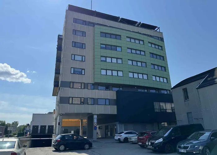 Overnight In Skyscraper! Haapsalu